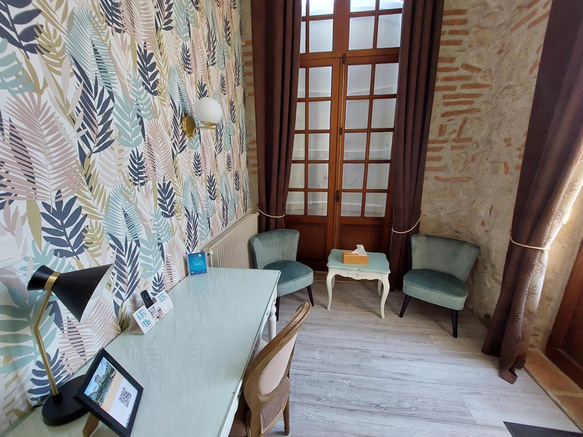 Logis Hotel Le Prince Noir Sérignac-sur-Garonne Exteriér fotografie