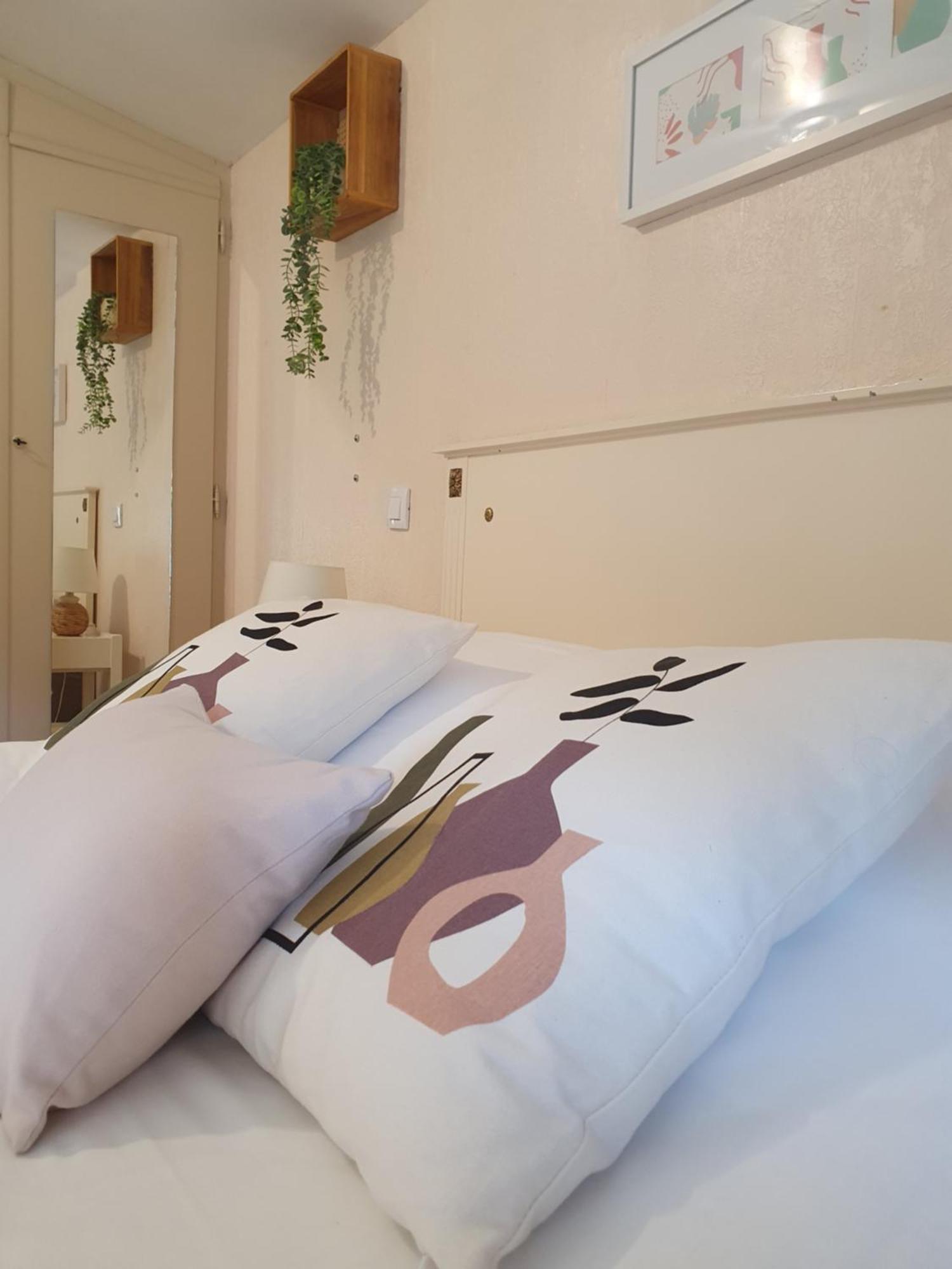 Logis Hotel Le Prince Noir Sérignac-sur-Garonne Exteriér fotografie
