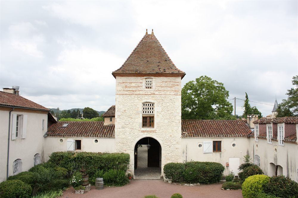 Logis Hotel Le Prince Noir Sérignac-sur-Garonne Exteriér fotografie