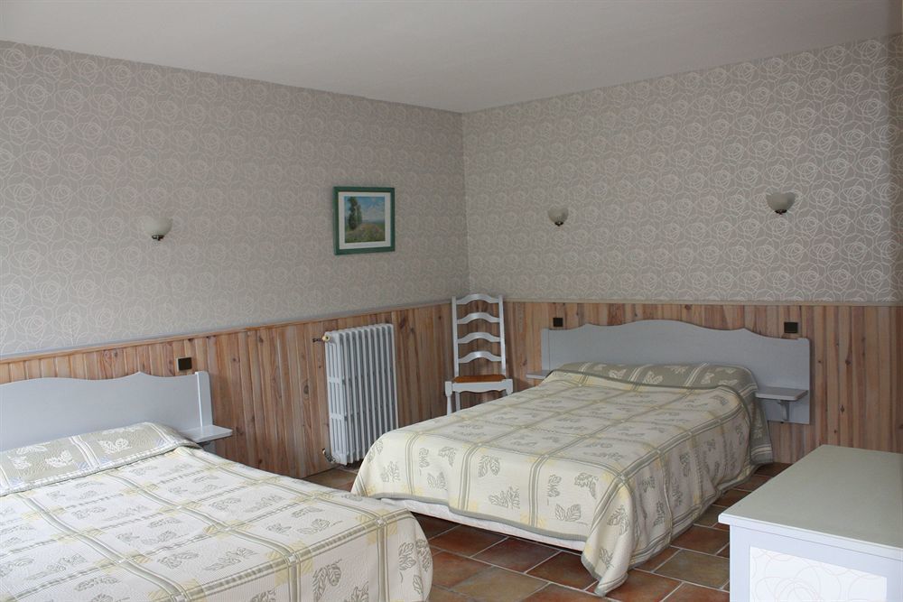 Logis Hotel Le Prince Noir Sérignac-sur-Garonne Exteriér fotografie